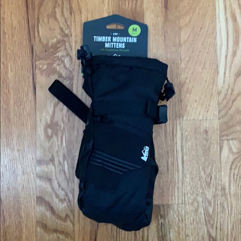 NWT Kid’s REI Timber Mountain Mittens, Size M